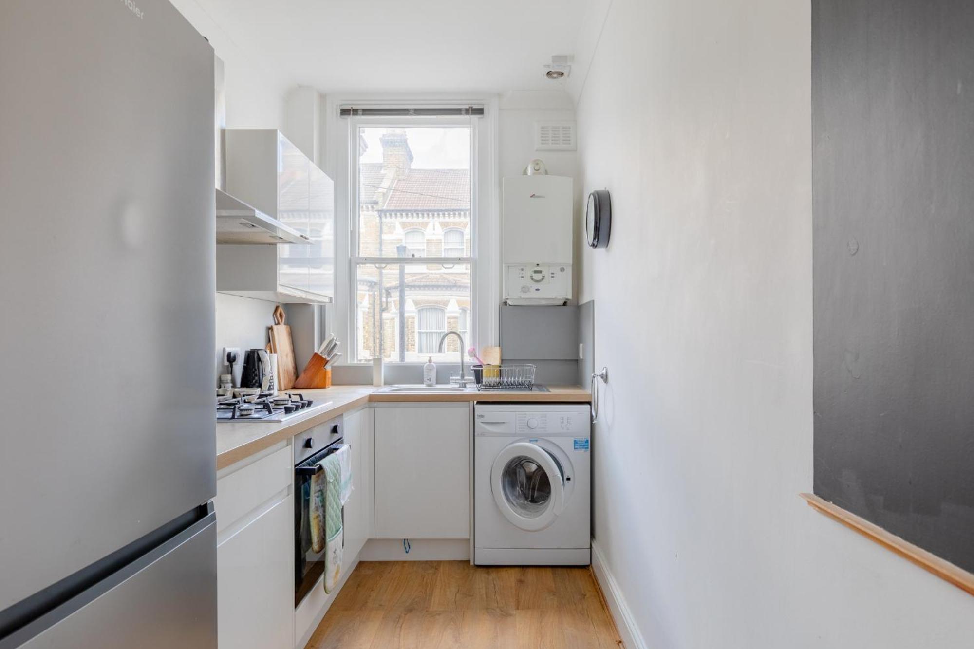 Light-filled 2bd Flat Minutes To Clapham Station Appartement *