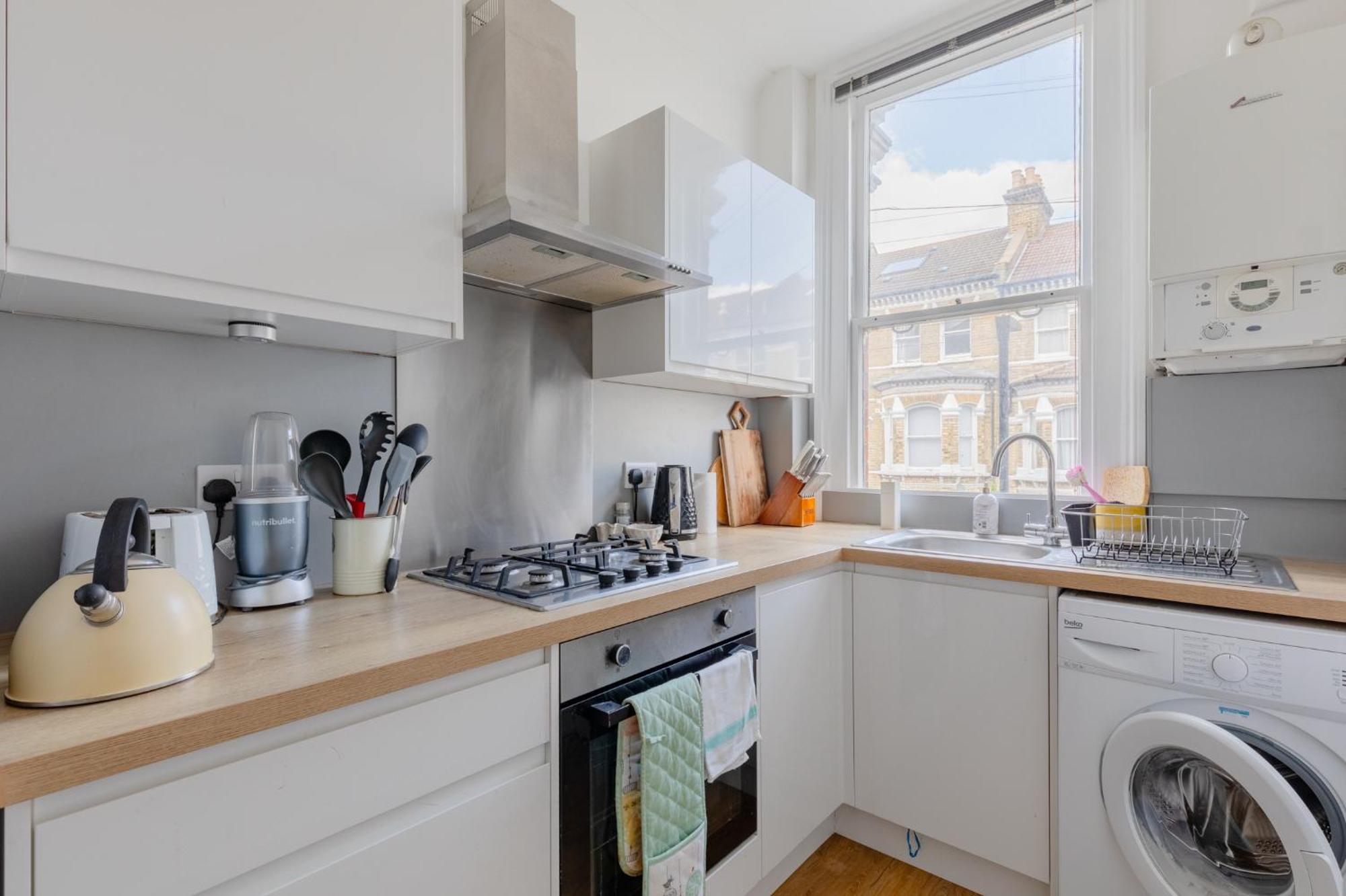 Appartement Light-filled 2bd Flat Minutes To Clapham Station *